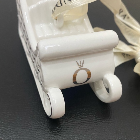 2014 PANDORA Santa’s Sleigh Holiday Christmas Ornament - Picture 4 of 15